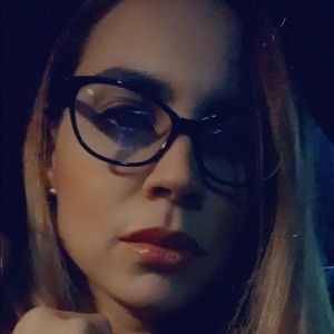 Meet your Posher, Alba